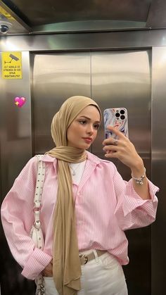 Viscose Outfit, Casual Denim Outfits, Hijab Summer, Stylish Outfits Casual, Hijab Fashion Summer, Estilo Hijab, Modest Casual Outfits