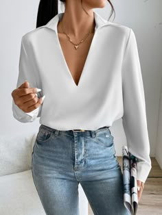 Women Blouses Fashion Classy, Formal Tops For Women, Classy Blouses, Formal Tops, Women Blouses Fashion, Mode Casual, Blouse Casual, Plain Tops