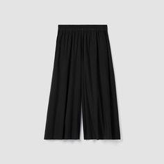 The skirt pant—a standout shape with an exaggerated wide leg. Drapes effortlessly in a poplin weave made from soft organic cotton. Poplin Skirt, Skirt Pant, Cotton Poplin, Skirt Pants, Wide Leg Pants, Wide Leg, Organic Cotton, Skirt, Pants