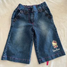 New! Hello Kitty Pants Size: 4 Wide Leg Cropped Denim Jeans. New, Never Worn. Hello Kitty Jeans, Hello Kitty Shorts, Hello Kitty Pants, Snoopy Blanket, Xmas Clothes, Pfp Tiktok, 2000 Clothes, Hello Kitty Gifts, Cat Lamp