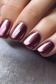 Rose Gold Burgundy Nails Rose Gold And Black Outfit, Chrome Mauve Nails, Cranberry Colored Nails, Mauve Valentine Nails, Gold Tone Nails, Nail Color February, Burgundy Nails Chrome, Pink Metallic Nail Designs, Burgundy With Chrome Nails