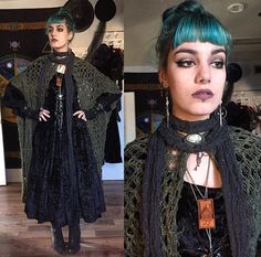 Cottage Goth Aesthetic, Punk Aesthetic Outfit, Deathrock Fashion, Cottage Goth, Strega Fashion, Style Inspiration Edgy, Witch Fashion, Witchy Fashion