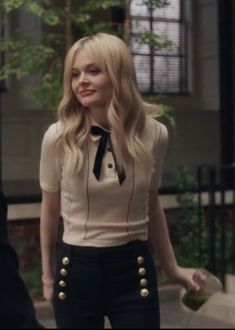 Midi Dress Designs, Emily Lind, Audrey Hope, Estilo Gossip Girl, Emily Alyn Lind, Gossip Girl Reboot, Gossip Girl Outfits, Gossip Girls, Gossip Girl Fashion