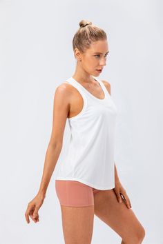 88% Nylon. 12% Spandex 4-way stretch. breathable and sweat-wicking Classic racerback design Cool and refreshing High elastic stretch For: Tennis. Skating. Golf. Dance. Lounging. Yoga & Studio. etc. Racerback Workout Tank Top, Plus Size One Piece, Black Bathing Suits, Design Cool, Workout Tank Top, Sport Tank Tops, Black Swimwear, Yoga Set, High Waist Bottoms