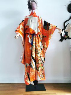 Unique Japanese silk kimono.  Condition: Used, Very Good, some spots. Please check the photos. Length: 155 cm,  Sleeves: 100 cm x 33 cm,  Width: back 60 cm, front 38 cm x 38 cm. Vintage Kimono With Kimono Sleeves, Vintage Long Kimono For Wedding, Bohemian Kimono With Kimono Sleeves For Tea Ceremony, Traditional Long Orange Kimono, Ceremonial Vintage Kimono, Vintage Wedding Kimono With Kimono Sleeves, Long White Vintage Kimono, Vintage Red Kimono For Tea Ceremony, White Long Vintage Kimono