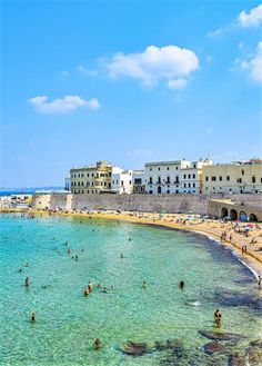 Travel world Puglia Beaches, Gallipoli Italy, Hotel Roma, Puglia Italy, Voyage Europe, Summer Destinations, Waterpark, Seaside Towns, Most Beautiful Beaches