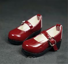 Doll Shoes Size: 1/3 size SIZE- 7.2CM inner length, 2.9CM inner width! 1/4 size SIZE- inner length 6CM, inner width 2.4CM! 1/6 size SIZE- 4.5CM inner length, 2.1CM inner width!   The above dimensions are used parts, not the sole length Must have small feet, narrow feet, and low instep wear Please check whether the size of the shoes suit for your doll's feet before order it. Thanks! Noted: Only for the doll shoes,not include the doll and other accessories! Due to the display screen and shooting light, the picture and the real object will have a little color difference. If you mind, please do not buy. Princess Shoes, Doll Wigs, Smart Doll, Bjd Doll, Casual Sport Shoes, Doll Hair, Doll Shoes, Shoes Leather, Leather Buckle