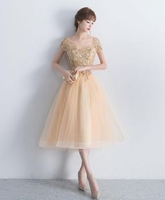 Knee-length Tulle Mini Dress For Evening, Tan Tulle Dress Short, Champagne Tulle Mini Dress With Sleeves, Knee-length Tulle Mini Dress For Prom, Evening Tulle Mini Dress Knee-length, Prom Dress Tulle, Cute Homecoming Dresses, Tulle Homecoming Dress, 60's Dress