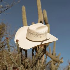 The Baker 10X premium straw cowboy hat is crafted from 10X quality Shantung straw. Lightweight and durable with a smooth feel, it has a 4 1/8" cattleman crown and 4 1/4" brim, complimented by a 2 cord black hat band. A DRI-LEX® absorbent sweatband keeps you cool and comfortable all day long, while diamond venting provides superior air circulation and breathability. Handmade in the USA with the finest construction and materials, our straw hats are made to stand the test of time. 3042 Profile 4 1/ Straw Cowboy Hat, Cowboy Up, Men’s Boots, Mens Cowboy, Casual Bottoms, Toddler Boots, Long Sleeve Kids, Straw Hats, Thigh Boot