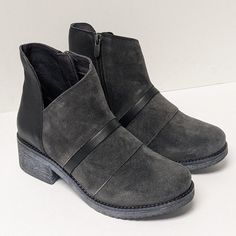 Naot Emerald Ankle Boots For Women. Brand New Without The Box. - Leather Upper - Arch Support - Side Zip Closure Naot Shoes, Winter Streetwear, Ankle Boots For Women, Boots For Women, Grey Leather, Arch Support, Ankle Booties, The Box, Side Zip