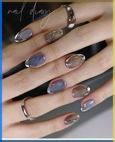 Hello December. #diy #nails #nailart #christmas December Diy, Nailart Christmas, Hello December, Metallic Nails, Nails Nailart, Diy Nails, Nail Art, Nails, Christmas