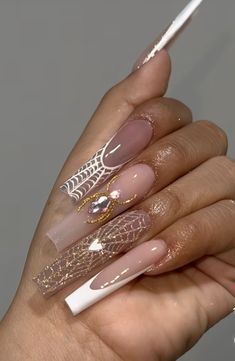 Black Long Nails Acrylic, Gold And Beige Nails, Line Art On Nails, Extra Baddie Nails Long, Nails 2025, Trending Nails, Nails Design With Rhinestones, Cute Acrylic Nail Designs