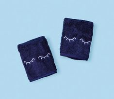 Tired of makeup stains? Us too. Now you have the perfect towel to wash the day off. This pair of navy makeup towels makes a great gift and is the perfect thing to stockpile in your guest bathroom. Size: 13x13 inches Color: Deep Navy Sold in sets of two Made in Portugal with 100% organic long-staple cotton Hypoallergenic and low linting Features a hanging loop for easy drying Towels are not Benzoyl Peroxide resistant Care Instructions: Machine wash cold with like items and colors. Tumble dry low. Weezie Towels, Navy Makeup, Makeup Towel, Body Wipes, Removing Makeup, Fluffy Towels, Makeup Help, Monogram Towels, Bite Beauty