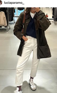 Barbour Jacket Outfit, Aesthetic Ropa, Styling Clothes, Trendy Outfit Inspo, Barbour Jacket, Spanish Fashion, Uni Outfits, Casual Outfit Inspiration