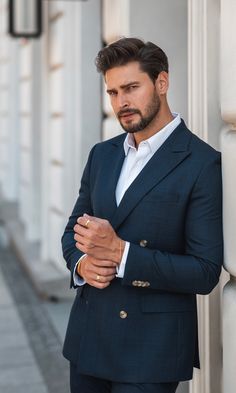 How To Pose With Blazer, Photo Pose For Man In Suit, Blazer Photoshoot Men, Blazer Poses For Men, Formal Suit Poses For Men, Blazer Poses, Suit Photoshoot Ideas Men, Men Suit Photoshoot, Photoshoot In Blazer