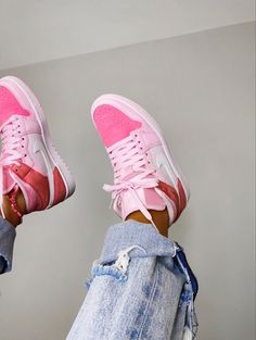 Digital Pink Jordans, Air Jordan 1 Mid Digital Pink, Nike Rosa, Pink Jordans, Pink Pinterest, Shoes Aesthetic, Trendy Shoes Sneakers, Preppy Shoes, Pretty Shoes Sneakers