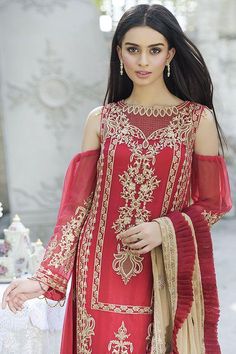 Red crinkle chiffon dress for party wear. Red crinkle chiffon dresses embellished with fancy thread embroidery and embroidered patches available in USA Red Colour Dress, Pakistani Fashion Party Wear, Silk Trousers, Red Fabric, Raw Silk, Pakistani Fashion, Chiffon Dress, Dress Making, Party Wear