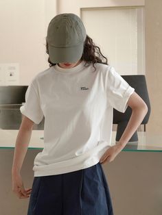 Introducing the Navy Classics Tee, the perfect addition to any wardrobe. With its young and simple design, this tee offers a comfortable yet crisp and firm feel. Its slightly loose fit makes it perfect to pair with any casual bottoms. Elevate your style and comfort with this versatile tee.ᴄᴏᴍᴘᴏꜱɪᴛɪᴏɴ100% Cottonꜱɪᴢᴇ ᴀɴᴅ ꜰɪᴛFit Type: FittedFabric Thickness: RegularFabric Stretch: High ᴘʀᴏᴅᴜᴄᴛ ꜱɪᴢᴇ Shoulder Width 16.5 in Bust 39.3 in Length 24.4 in Sleeve Length 8.2 in * Measurements are not exact. May have 1-3cm difference. Casual Solid Color T-shirt For Everyday, Relaxed Cotton T-shirt For Everyday, Spring Basics T-shirt With Relaxed Fit, Relaxed Fit Basic T-shirt For Spring, Basic Everyday T-shirt For Spring, Casual Relaxed Fit T-shirt For Everyday, Casual Everyday Relaxed Fit T-shirt, White Casual Basic Tops, Casual Everyday Basic Style Tops