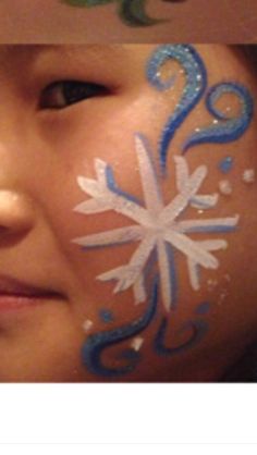 Ice Face Paint, Simple Frozen Face Paint, Face Painting Snowflake, Frozen Themed Face Painting, Snow Flake Face Painting, Christmas Easy Face Painting, Face Painting For Christmas, Easy Winter Face Painting, Cute Christmas Face Paint