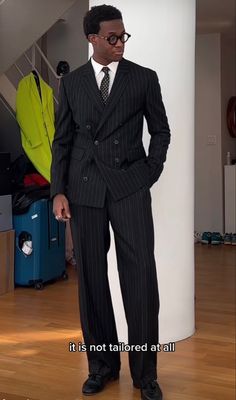 Double Breasted Suit Aesthetic, Italian Suits For Men Wedding, Mens Black Tie Outfit, Old Money Outfits Men Formal Suit, Suit Sneakers Men, Loose Suits Men, Suit Ideas For Men Classy, Suit Inspo Mens, All Black Formal Outfit