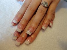 white is so classy! Luv Nails, Creepy Crawlers, Drip Nails, Minimalist Nails, Dream Nails, Ideas For Instagram Photos, Funky Nails