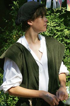 Peasant Clothes Male, Peasant Hairstyles, Medieval Peasant Boy, Wedding Tallit, Peasant Aesthetic, Fantasy Peasant, Peasant Boy, Peasant Clothing, Peasant Costume