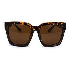 Women's thick plastic rectangular hornrim hipster sunglasses. (ss7151) Size: one size.  Color: Brown.  Gender: female.  Age Group: adult.  Pattern: solid. Trendy Tortoiseshell Wayfarer Sunglasses, Casual Brown Square Sunglasses, Style Oversize, Chloe Sunglasses, Saint Laurent Sunglasses, Green Sunglasses, New Wayfarer, Rose Gold Accents, Plastic Sunglasses