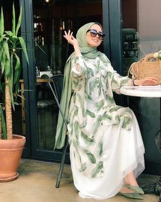 Fesyen Islam, Modern Hijab Fashion, Modest Fashion Hijab, Hijab Style Casual, Modesty Fashion