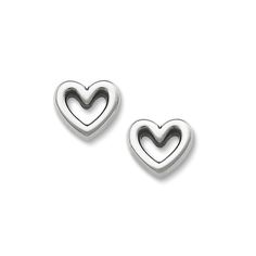 Petite in size but not in meaning, the simple shape of a heart is a timeless expression of love. James Avery Earrings, Sterling Silver Jewelry Earrings, Emerald Green Earrings, James Avery Jewelry, Emerald Earrings Studs, Circle Earrings Studs, Heart Stud Earrings, James Avery, Circle Studs