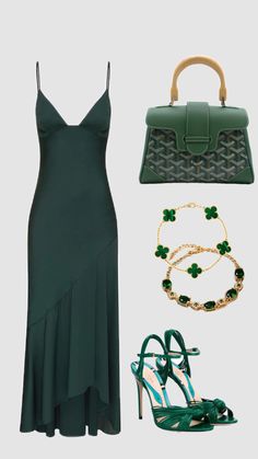 Looks Party, Effortlessly Chic Outfits, Future Outfit, Pretty Prom Dresses, Fashionista Clothes, Easy Trendy Outfits, Fashion Mistakes, Fashion Design Clothes