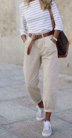 Look Boho Chic, Stylish Outfits For Women Over 50, Home Wear Women Pajamas, Trendy Outfit Ideas, Home Wear Women Casual, Drafting Patterns, Trendy Outfit, Diy Blouse