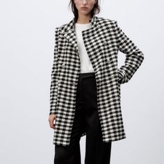 Brand New With Tags. Plaid Double-breasted Houndstooth Outerwear, Double-breasted Houndstooth Outerwear For Business, Classic Double-breasted Houndstooth Outerwear, Double-breasted Houndstooth Outerwear For Office, Elegant Houndstooth Outerwear For Fall, Elegant Double-breasted Houndstooth Outerwear, Chic Houndstooth Long Sleeve Outerwear, Elegant Black Houndstooth Outerwear, Chic Houndstooth Winter Outerwear