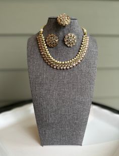 Polki Pearl kundan Polki Necklace set with Maangtikka. Kundan Polki Necklace, Polki Necklace Set, American Diamond Necklaces, Oxidized Necklace, Polki Necklace, Western Earrings, Ethnic Necklaces, Ethnic Earrings, Kundan Necklaces