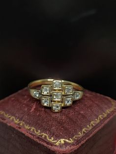 This stunning antique ring dates from circa 1920/30s art deco era featuring a sparkling cluster of natural old cut diamonds set in 18ct yellow gold marked 18ct  UK size - P US size - 7.5  Message me any questions  ITEM - S1635 Vintage Gold Diamond Ring With Accents, Art Deco Diamond Cluster Ring With 17 Jewels, Vintage Gold Diamond Ring With Brilliant Cut, Vintage Yellow Gold Diamond Ring With Diamond Cut, Vintage Yellow Gold Diamond Cut Diamond Ring, Art Deco Yellow Gold Diamond Cluster Ring, Art Deco Yellow Gold Diamond Ring With Accents, Art Deco Diamond Cluster Ring In Yellow Gold, Art Deco Gold Cluster Ring With Rose Cut Diamonds