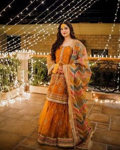 Dress For Mehndi Function, Dresses For Mehndi Function, Dress For Mehndi, Black Frocks, Wedding Dress Fancy, Fancy Dresses For Girls, Haldi Dresses, Desi Bridesmaids, Gharara Dress