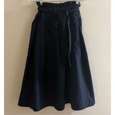 New Skirt Women’s Size 4 Navy Blue, Midi 35% Cotton 65% Polyester Navy Pleated Summer Bottoms, Navy Pleated Bottoms For Summer, Navy Pleated Skirt Bottoms For Spring, Navy Pleated Skirt For Spring, Casual Navy Skirt For Spring, Summer Navy Flared Skirt, Spring Navy Pleated Bottoms, Navy Pleated Bottoms For Spring, Casual Navy Knee-length Skirt