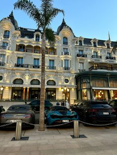 Houses In Monaco, Monaco House, Monaco Luxury, Dream City, Life Photo, Fairy Dress, Luxury Life, Monte Carlo, Travel Aesthetic