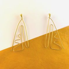 Ulta Earring - AIRI Jewelry & Gallery -Earrings Minimalist Metal Clip-on Earrings For Gift, Trendy Gold Plug Earrings For Gift, Minimalist Nickel-free Metal Clip-on Earrings, Modern Gold Linear Earrings For Gift, Minimalist Metal Clip-on Earrings As Gift, Minimalist Metal Wrap Earrings Gift, Modern Gold Hypoallergenic Plug Earrings, Modern Gold Plug Earrings As Gift, Modern Gold Plug Earrings For Gift