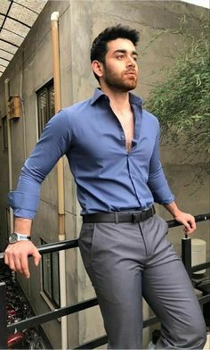 Formal Dresses For Men, Stylish Mens Suits, Stylish Shirts Men, Army Images, Mens Smart Casual Outfits, Mens Business Casual Outfits, Shirt Outfit Men, Formal Men Outfit, Classy Outfits Men