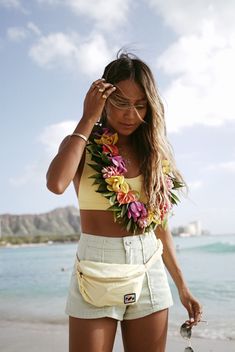 Hawaii Party, Hawaii Outfits, Hawaii Style, Surfer Girl Style, Sincerely Jules, Hawaiian Outfit, Billabong Women, Surf Outfit, Hawaii Vacation