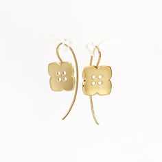 These are unique gold earrings, handmade of yellow 14k solid gold.They have a delicately scratched matte finish while the edges are shiny.They are noticeable and comfortable to wear.These original gold drop earrings will look great with jeans and a T-shirt, and will add a chic elegant look when worn with elegant night wear.Total length of the earrings is: 3.2 cm = about 1.3 inch (including the ear wire)Size of the square shape is 12.5 x 12.5 mm = about 0.5 inch and it is 0.8 mm thickSilicone ear Unique Gold Earrings, 14k Yellow Gold Drop Earrings, Yellow Gold Drop Earrings, Solid Gold Earrings, Night Wear, Earrings Unique, Yellow Gold Earring, Gold Drop Earrings, Fine Jewellery Earrings