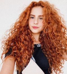 Curly Redhead, Very Curly Hair, Curly Ginger Hair, Current Hairstyles, Strawberry Blond, Cheveux Oranges