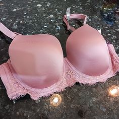 New Ambrielle Bra Size 38d Color Blush Pink W/Gold Sparkles Party Pink Bra With Padded Cups, Pink Padded Party Bra, Pink Party Bra With Lined Body, Pink Lined Bra For Party, Pink Push-up Bra With Built-in Support, Pink Lace Push-up Bra, Pink Lace Bra With Adjustable Straps, Party Pink Bra With Lace Trim, Pink Lace Bra With Lace Trim