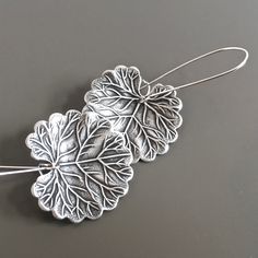 Leaf Earrings - Silver Earrings, Leaf Jewelry, Long Earrings, Botanical Jewelry, Gift for Woman, Nature Gift, Lightweight Earrings Leaf Earrings Silver, Glamour Jewelry, Vintage Earring, 3 Women, Hoop Earrings Style, Botanical Jewelry, Statement Drop Earrings, Leaf Jewelry, Leaf Pendant