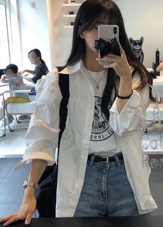 Daily Ootd Casual Simple, Korean Simple Outfits, Ootd Casual Simple, Basic Ootd, Korean Airport Fashion, 90s Street Style, Neat Casual Outfits, Outfit Korean Style