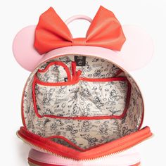 Details Pack up the magic today with our Disney Baby x FP Minnie Anaheim Backpack! This one of kind backpack is perfect for storing all the essentials for mom and baby. Disney Minnie's iconic ears are featured front and center, with small details this is a must-have for any Disney lover. With a spacious main compartment, front pocket, and 6 interior pockets, you can store everything you need for any adventure! Shop the entire Disney Baby x FP Collection here. Features Vegan saffiano leather 100% Baby Shoe Size Chart, Baby Shoe Sizes, Pack Up, Key Clip, Disney Lover, Changing Mat, Small Details, Backpack Straps, Small Detail