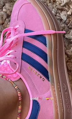 Adidas Samba Sneakers Women, 2000s Sneakers Women, Adidas Gazelle Bold Pink Glow, Pink And Blue Sambas, Cool Sneakers Aesthetic, Adidas Gazelle Bold Pink Outfit, Cute Summer Sneakers, Pink Adidas Samba, Pink Samba Adidas