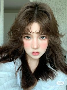 Brown Hair Female, Make Up Inspo, Pretty Selfies, Korean Makeup, Hair Looks, Brown Hair