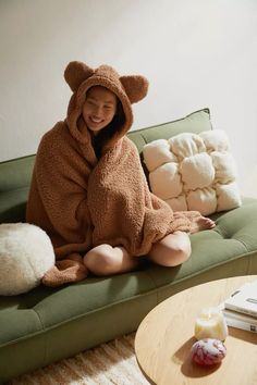 Brown Fits, Bear Ears, Bear Hug, House Gifts, Animal Ears, Women Men Shoes, Itty Bitty, Fleece Throw, Fleece Throw Blanket