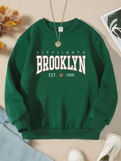 Dark Green Casual Collar Long Sleeve Fabric Letter Pullovers Embellished Non-Stretch  Girls Clothing Green Sweatshirt Outfit, Dark Green Sweatshirt, Outfit Dark, Girls Sweatshirts, Outfits Stylish, Varsity Hoodie, Stylish Fall Outfits, Stylish Hoodies, Fashion Top Outfits